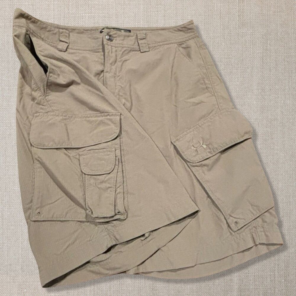 Under Armour Khaki Nylon Cargo Size 32 Shorts Ripstop Fabric 11” Inseam Tactical - Picture 2 of 8
